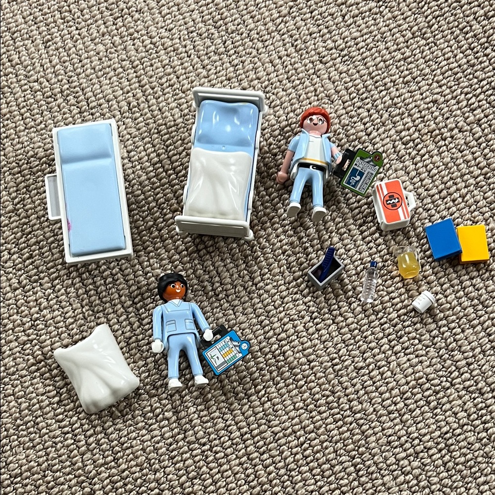 🏥Playmobil Hospital Set with Figures and Accessories